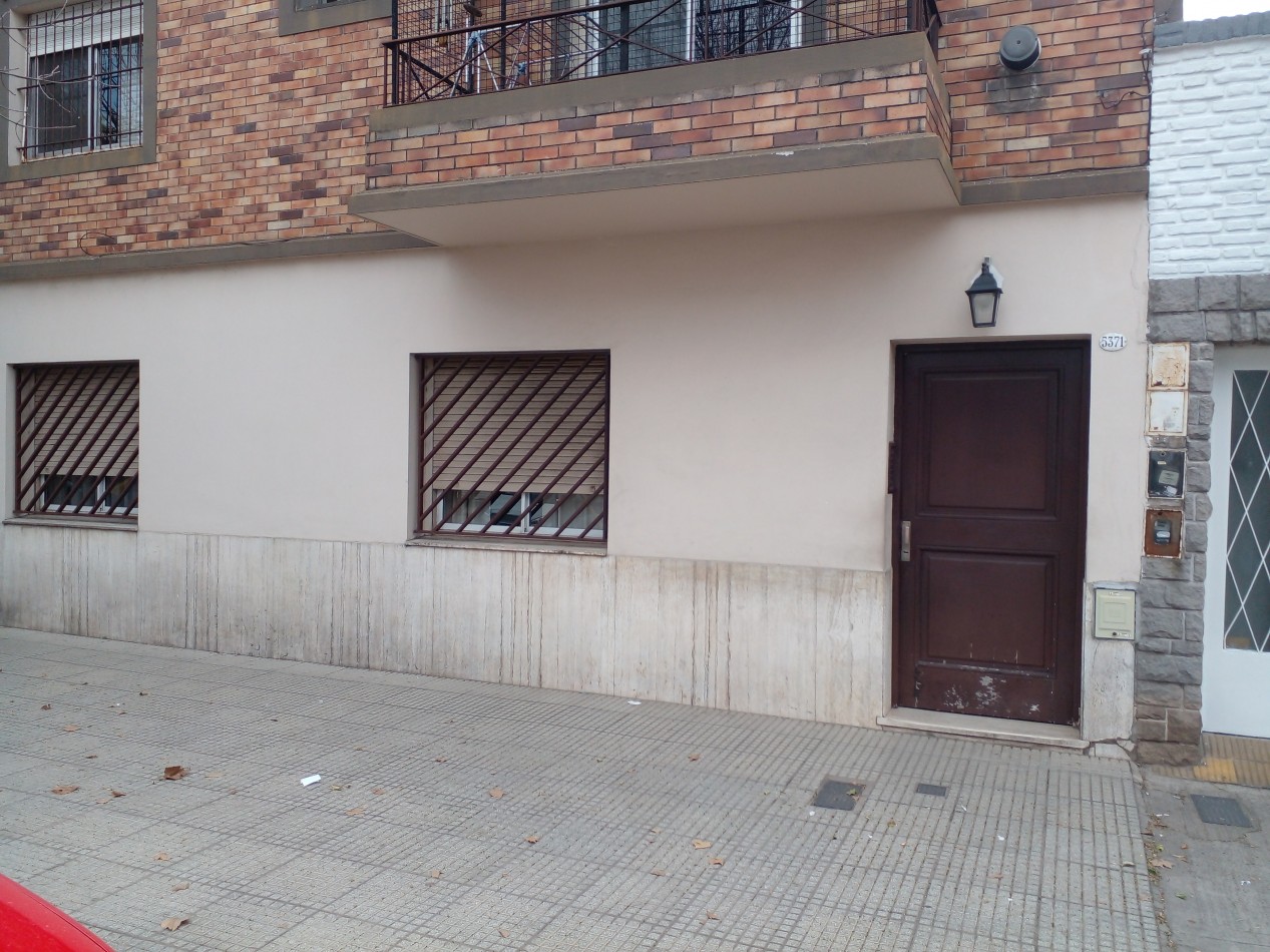 Villa Luro - PH 2 ambientes con patio - Miranda 5371 - PB