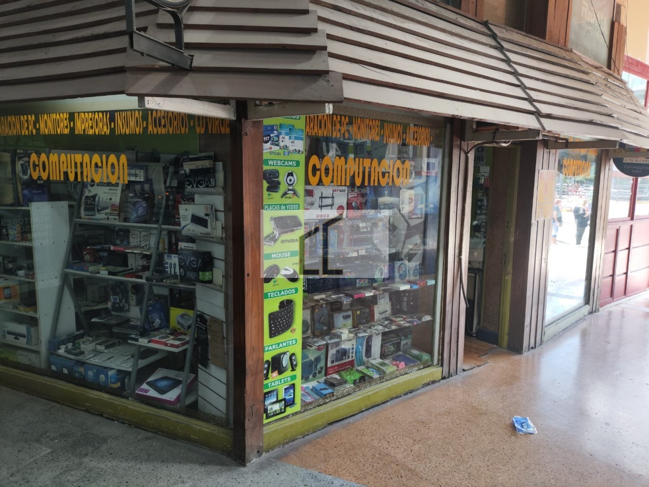 Local en Alquiler - Galeria Cuenca 3098 - Villa del Parqu